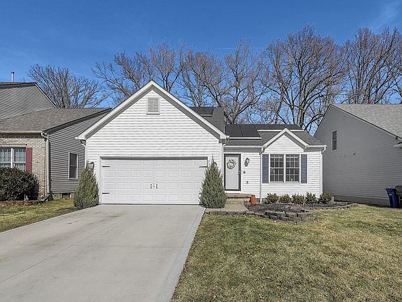 2nd image of 332 Amber Wood Way