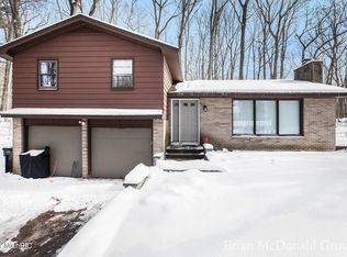 1247 Wallace Dr, Allegan, MI 49010
