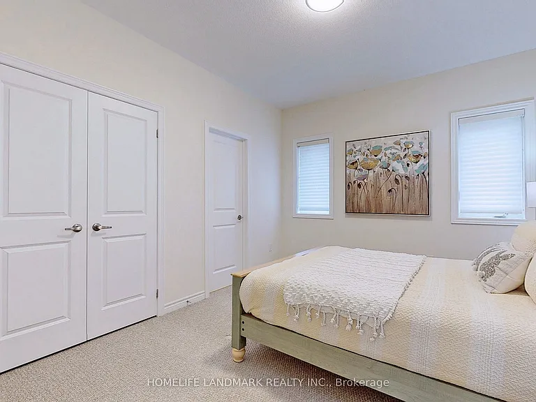 75 Mitchell Pl — Photo 47