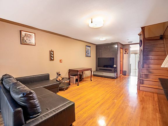 2nd image of 126 Winham Ave #1