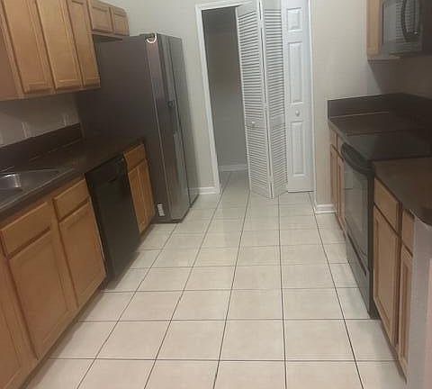 3rd image of 6788 MANOTAK OAKS Drive #204