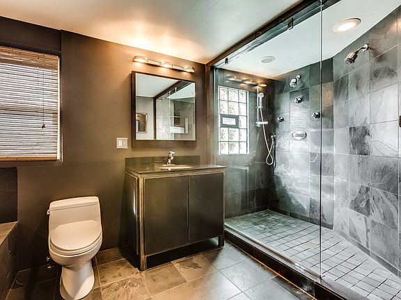 5th image of 1644 N Marshfield Ave #1F