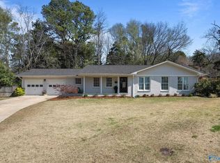 1706 Woodfern Cir SE, Huntsville, AL 35801