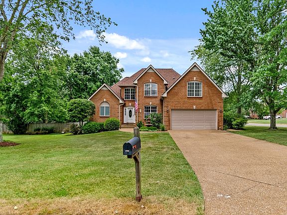 3rd image of 2988 Iroquois Dr