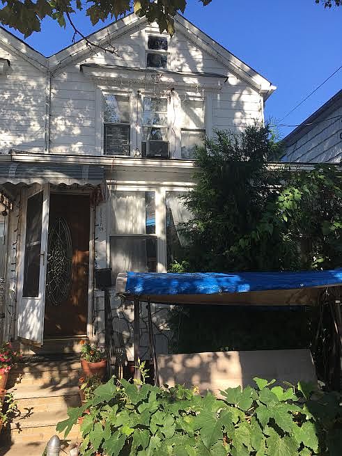 1st image of 10137 126th St