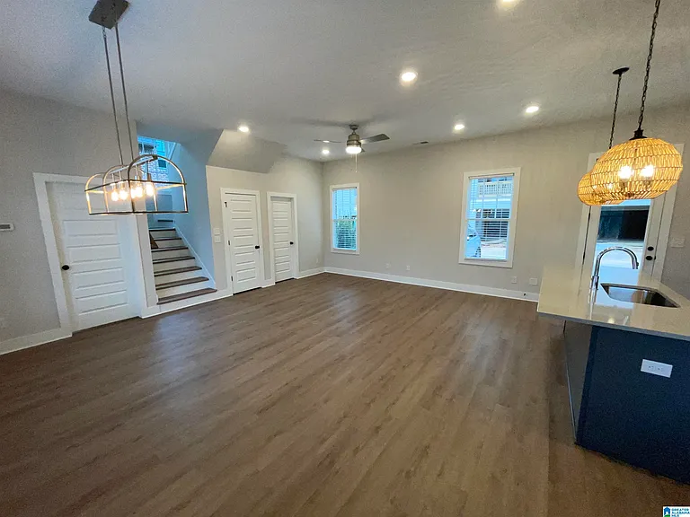 4783 Silas Ave — Photo 13