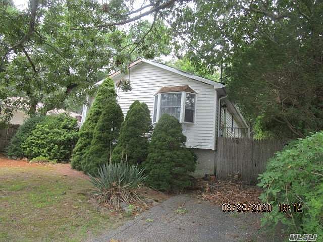 2nd image of 583 Starlight Dr
