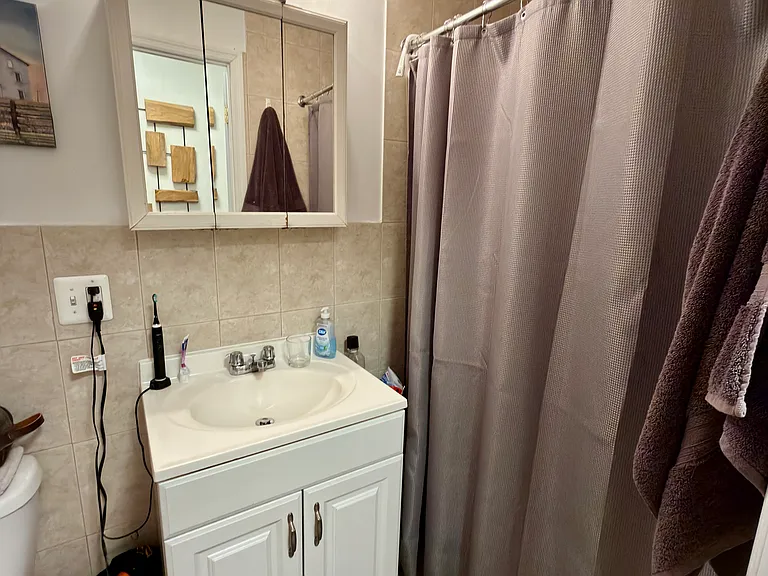 320 E 6th St #10 — Photo 10