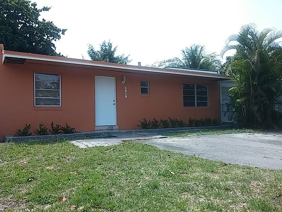 3rd image of 2918 NW 195th Ln