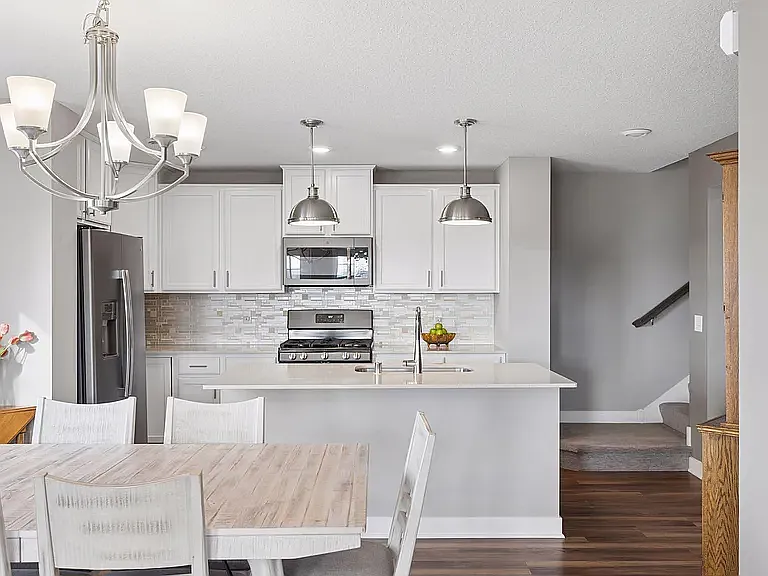 8067 Abercrombie Ln — Photo 29
