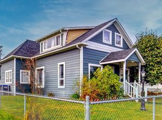 720 NE Commercial St, Waldport, OR