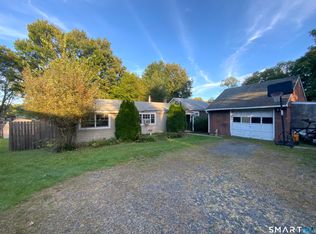 32 Depalma Lane, Danbury, CT 06811