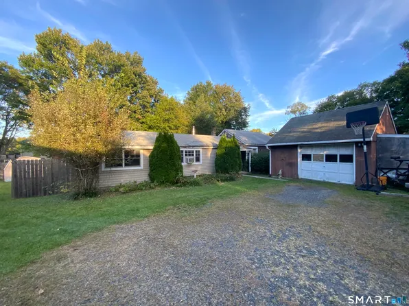 32 Depalma Lane, Danbury, CT 06811