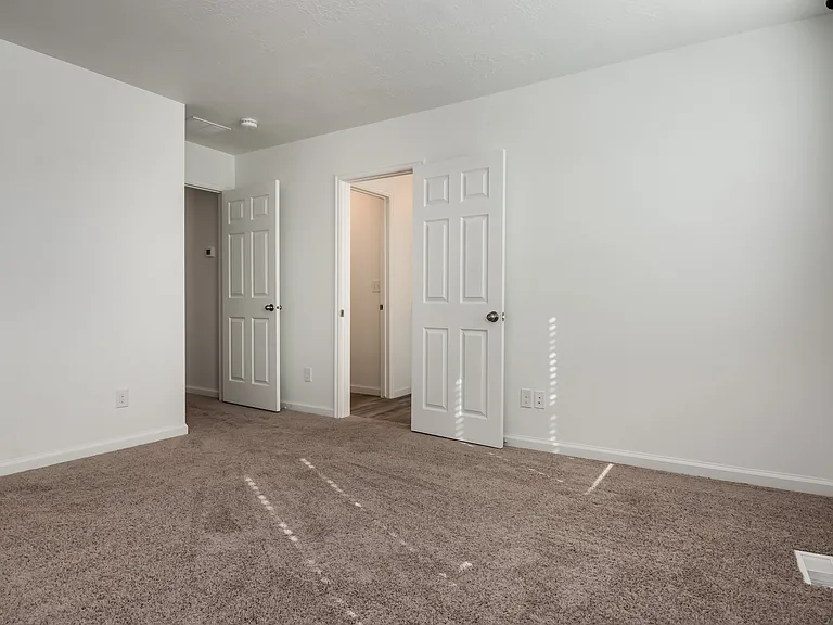 6450 Black Ridge Dr — Photo 6