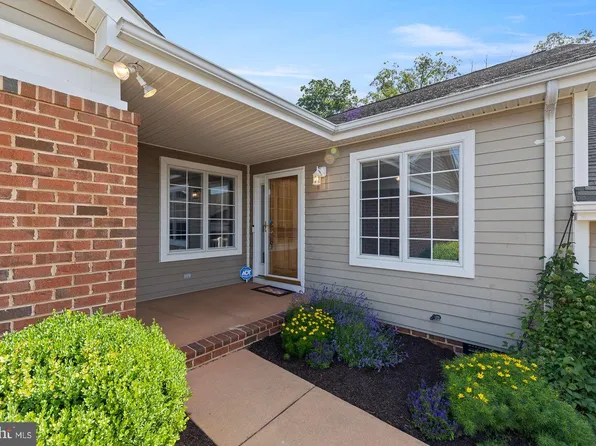 192 Stony Pointe Way, Strasburg, VA 22657