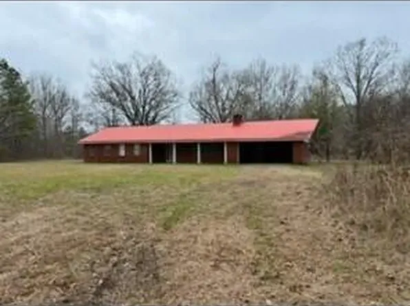 10046 Davidson Rd, West Point, MS 39773
