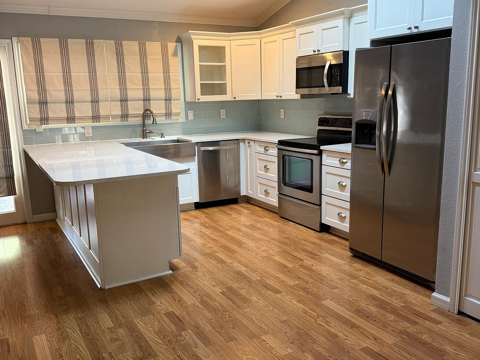 3 bed, 1750 sqft, $2,450 — Photo 3