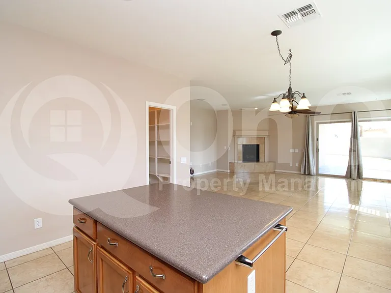 27105 N 52nd Ave — Photo 6