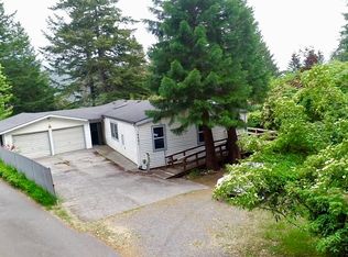 18987 Pacific Crest Dr, Brookings, OR 97415