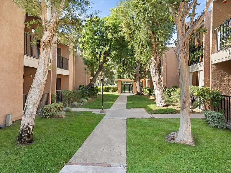 Ironwood Apartments — Photo 17