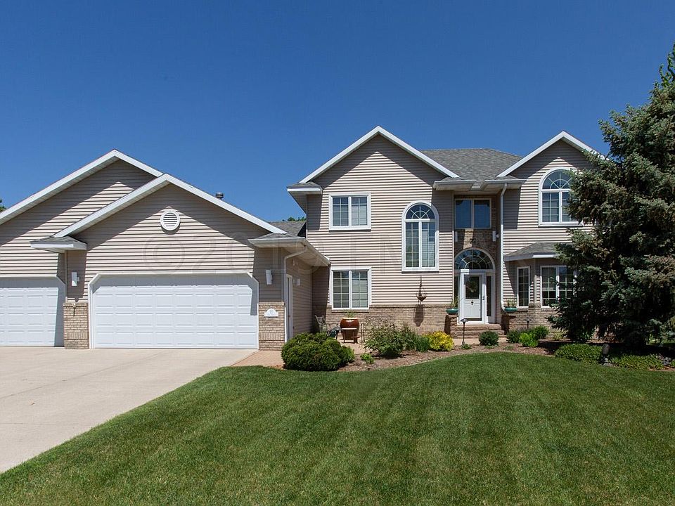1st image of 22 40th Avenue Oak Cir S