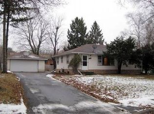 1646 Demont Ave E, Maplewood, MN 55109
