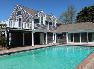 201 6th Ave W, Hyannis, MA 02601