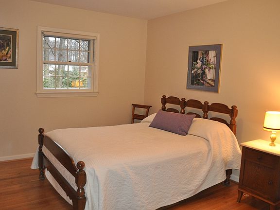 4th image of 9114 Hamilton Dr