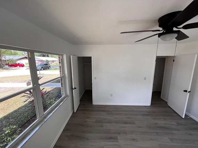 1611 Lawton Ln — Photo 8