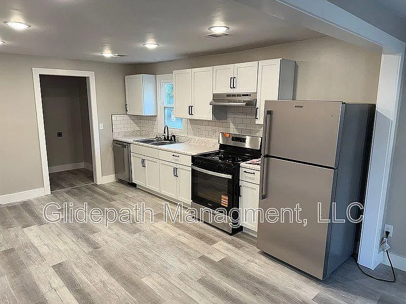 1809 S Culberhouse St — Photo 2