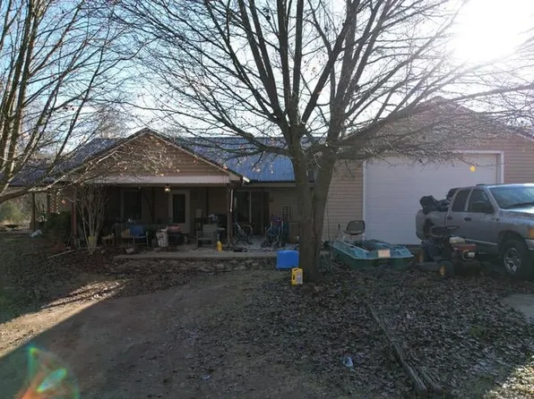 2180 N Timberview Ln, Spencer, IN 47460