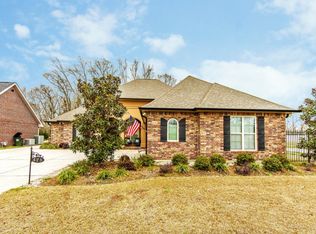 425 Sugar Trail St, Houma, LA 70364