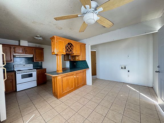 4th image of 8014 Lopez St #1