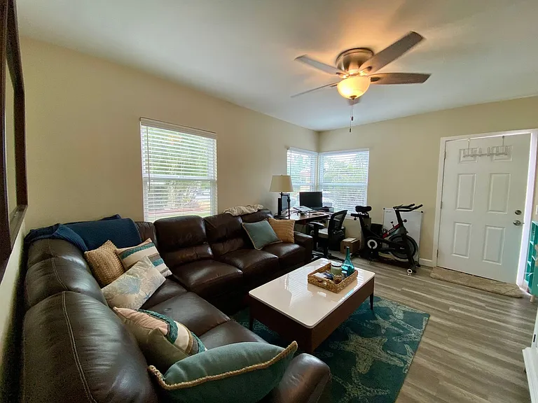 4832 Pescadero Ave — Photo 14