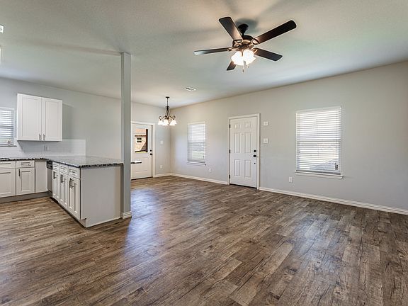 2nd image of 100 N Park Ct #4