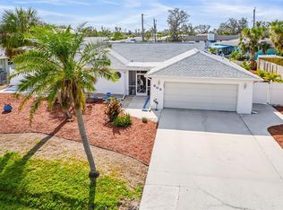 605 Coconut Cres, Nokomis, FL 34275