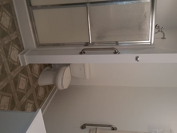 downstairs full bath_05092016