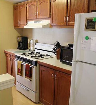 5th image of 33 Circle Dr