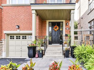 36 Helen St, Vaughan, ON L4L 3S3