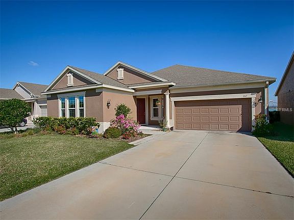 3rd image of 267 Blue Cypress Dr