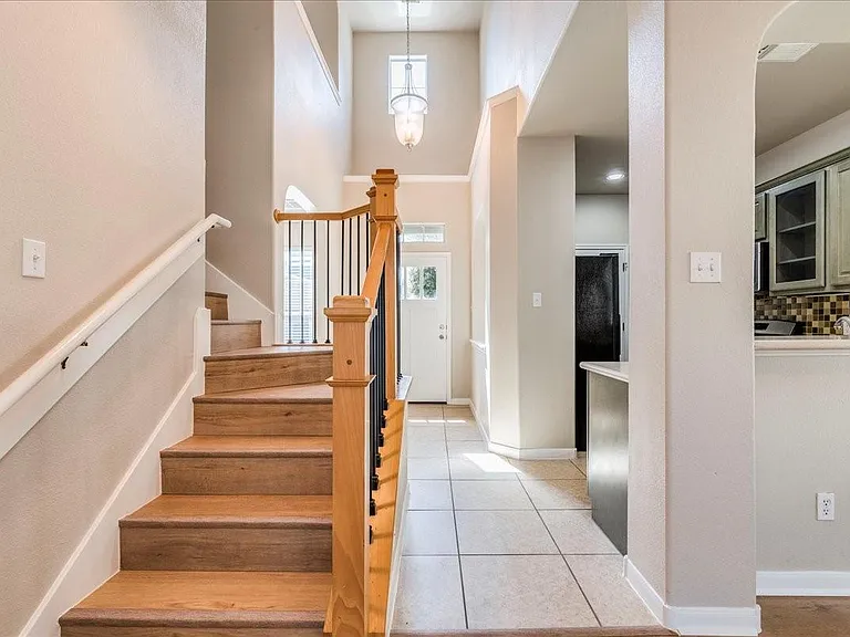 2924 Bond Dr #4C — Photo 3