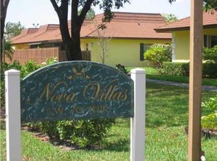 7054 SW 23rd St #25, Davie, FL 33317