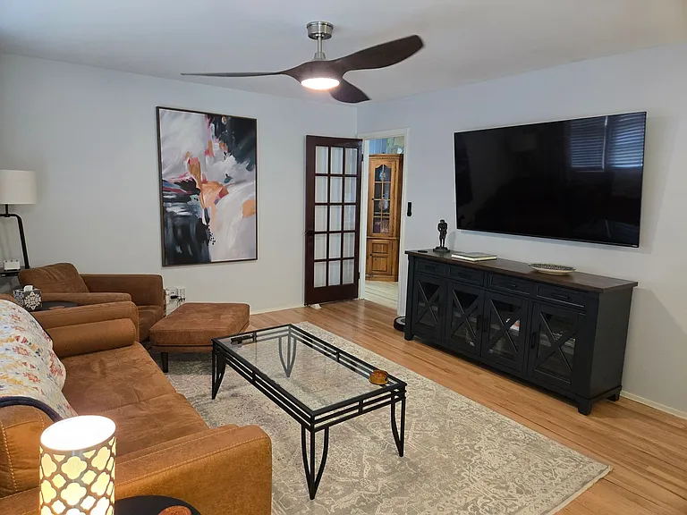 613 Westbury Dr — Photo 5