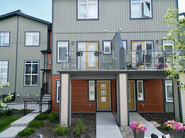50 N Sage Bluff Cir NW, Calgary, AB T3R 1T5