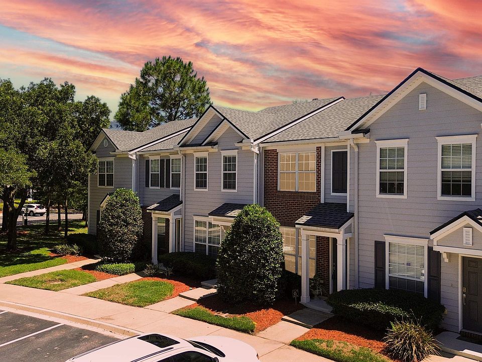 1st image of 3638 Summerlin Ln