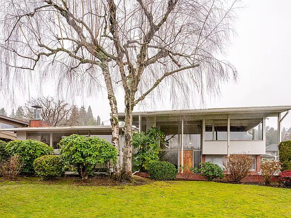 2nd image of 5041 Lake Washington Blvd S