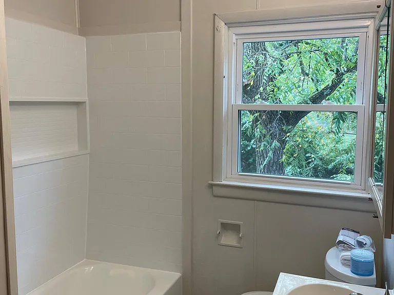 419 N 7th St #B — Photo 8