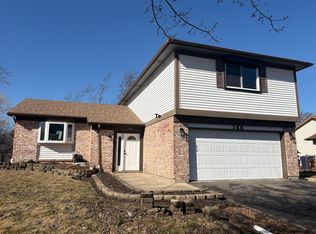 148 Cloverleaf Rd, Matteson, IL 60443