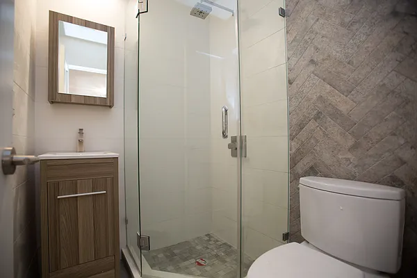Sold by Massada Home Sales Inc | media 7