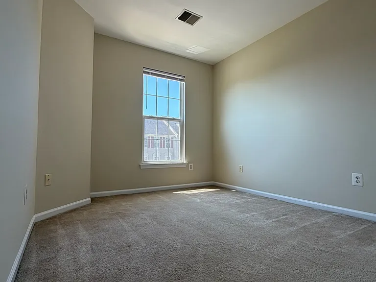 22218 Great Trail Ter — Photo 17